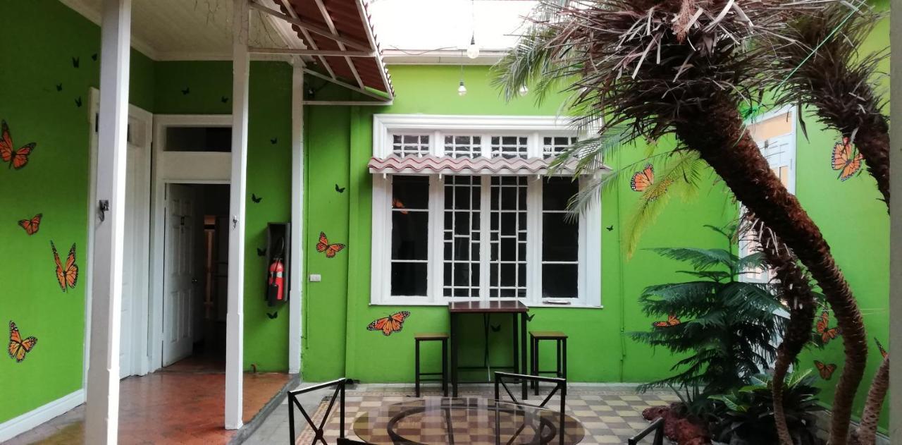 Casa Mayela Guest House Сан-Хосе Екстер'єр фото
