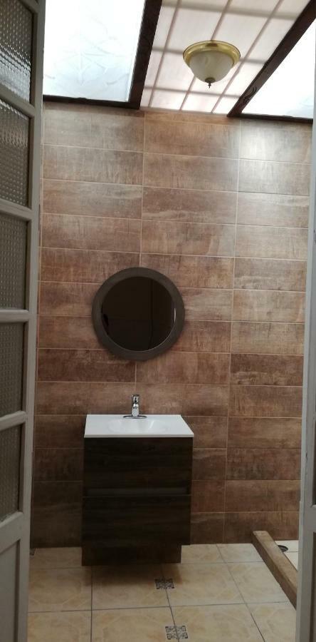 Casa Mayela Guest House Сан-Хосе Екстер'єр фото
