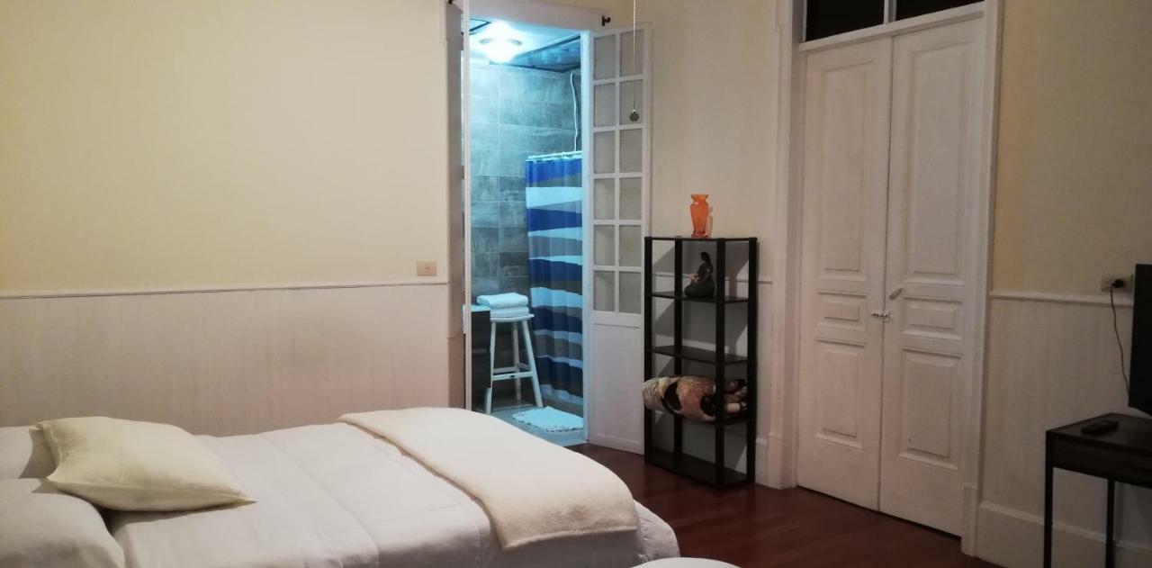 Casa Mayela Guest House Сан-Хосе Екстер'єр фото